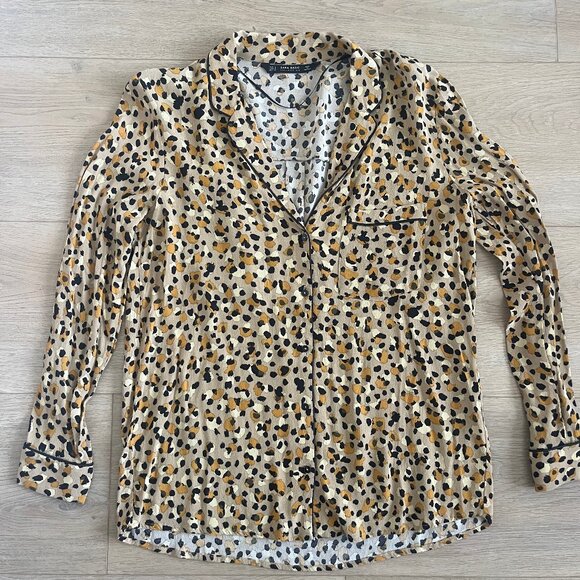 Zara Tops - Zara Women's Medium Long Sleeve Animal Print Pajama Style Blouse